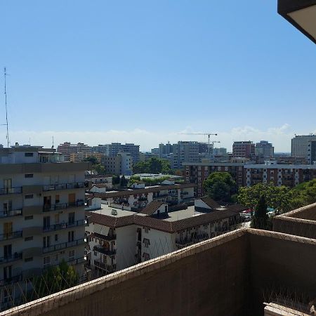 La Casa Al Cancello Rotto Bari Bagian luar foto