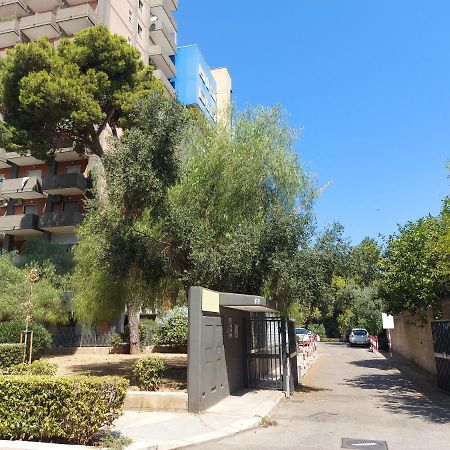 La Casa Al Cancello Rotto Bari Bagian luar foto