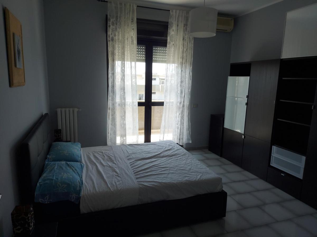 La Casa Al Cancello Rotto Bari Bagian luar foto