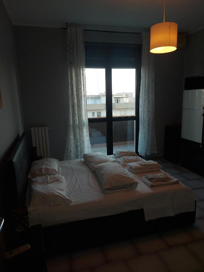 La Casa Al Cancello Rotto Bari Bagian luar foto